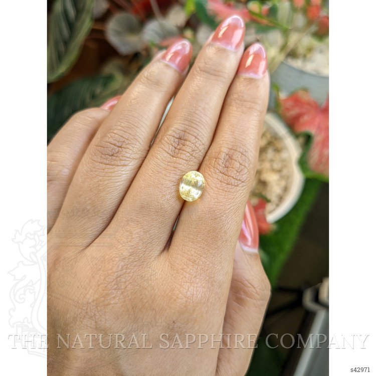 3.31 Ct. Yellow Sapphire from Ceylon (Sri Lanka)