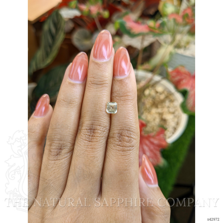 1.07 Ct. Yellow Sapphire from Ceylon (Sri Lanka)