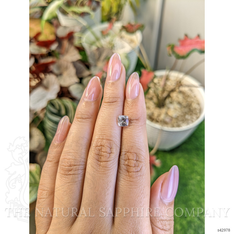 1.55 Ct. Pink Sapphire from Ceylon (Sri Lanka)