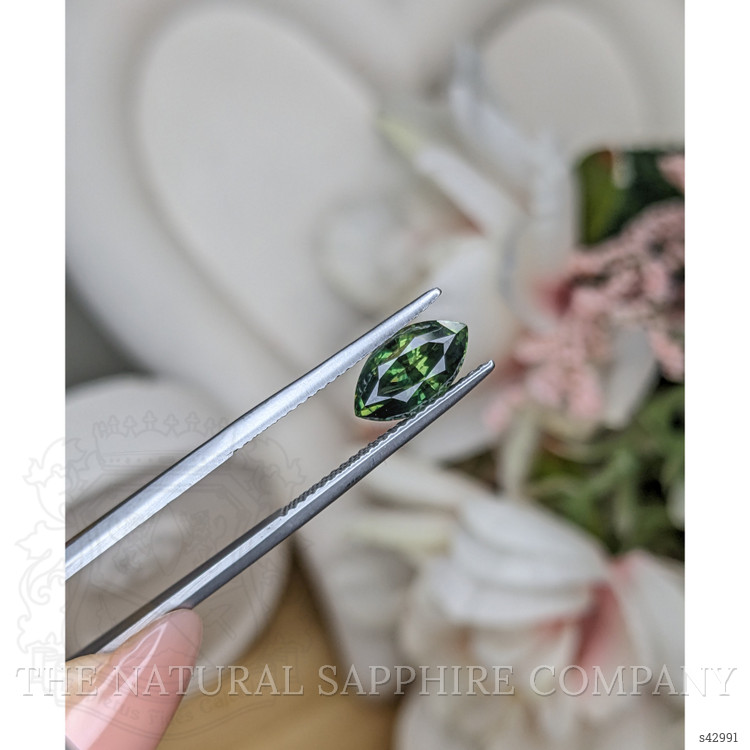 2.21 Ct. Green Sapphire from Ceylon (Sri Lanka)