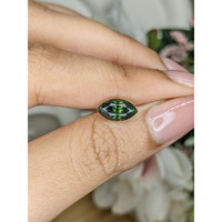 2.21 Ct. Green Sapphire from Ceylon (Sri Lanka) Life Style