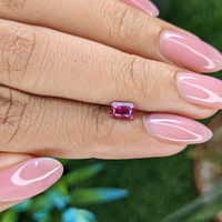 0.59 Ct. Purplish Pink Sapphire from Tanzania Life Style