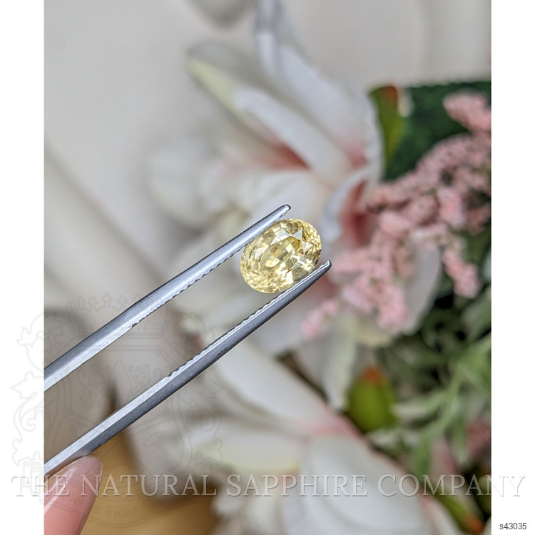2.02 Ct. Yellow Sapphire from Ceylon (Sri Lanka)