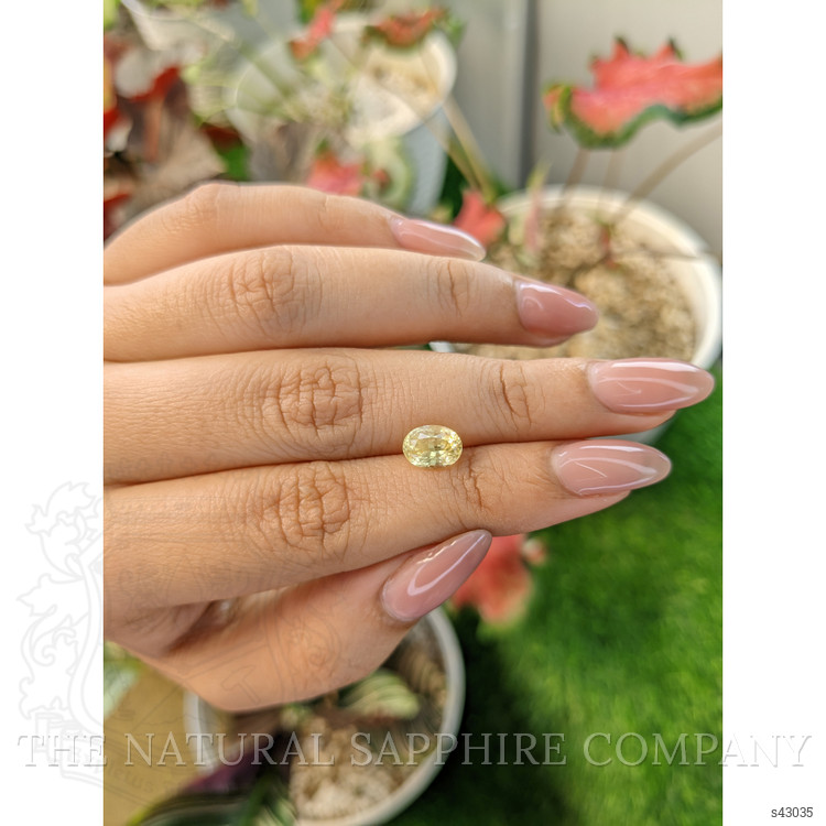 2.02 Ct. Yellow Sapphire from Ceylon (Sri Lanka)