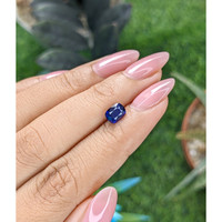 1.33 Ct. Blue Sapphire from Tanzania Life Style