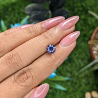 0.95 Ct. Bi Color / Parti Sapphire from Ceylon (Sri Lanka) Life Style