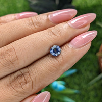 1.02 Ct. Bi Color / Parti Sapphire from Ceylon (Sri Lanka) Life Style
