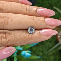 1.01 Ct. Bi Color / Parti Sapphire from Ceylon (Sri Lanka) Life Style