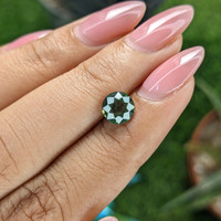 1.55 Ct. Yellowish Green Sapphire from Australia Life Style