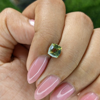1.27 Ct. Bi Color / Parti Sapphire from Australia Life Style