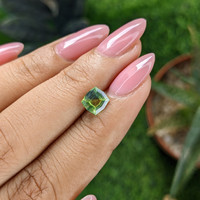 1.27 Ct. Bi Color / Parti Sapphire from Australia Life Style