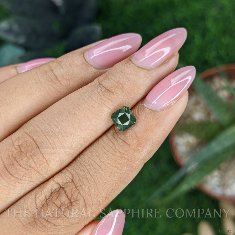 1.27 Ct. Yellowish Green Sapphire from Australia