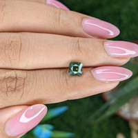 1.27 Ct. Yellowish Green Sapphire from Australia Life Style