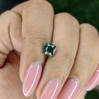 1.27 Ct. Yellowish Green Sapphire from Australia Life Style