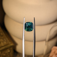4.06 Ct. Bluish Green Sapphire from Madagascar Life Style