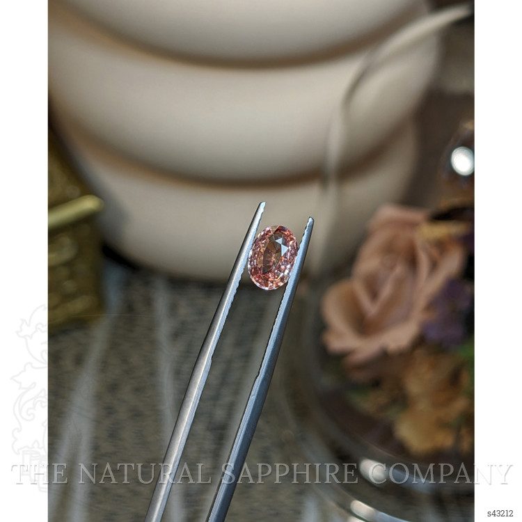 1.04 Ct. Padparadscha Sapphire from Ceylon (Sri Lanka)