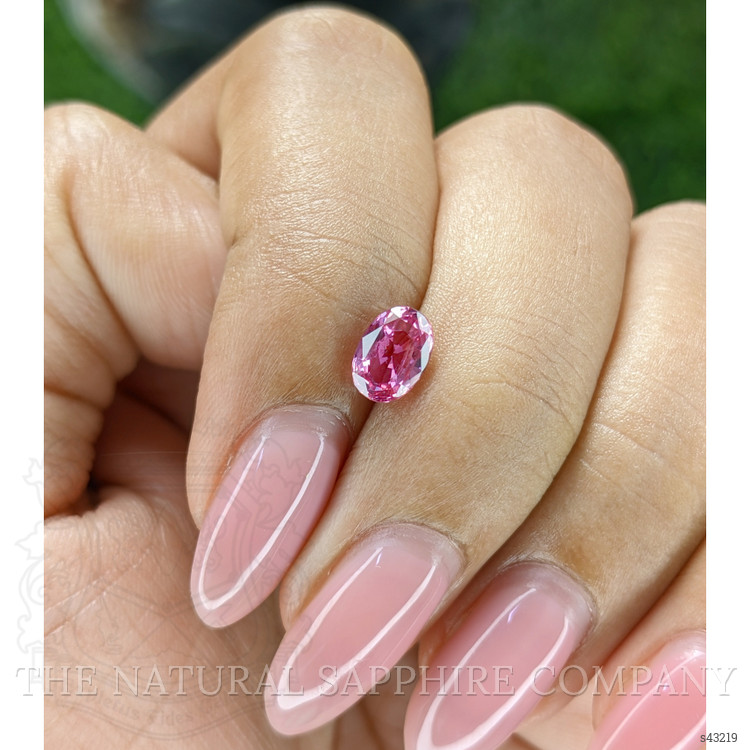 1.02 Ct. Pink Sapphire from Ceylon (Sri Lanka)