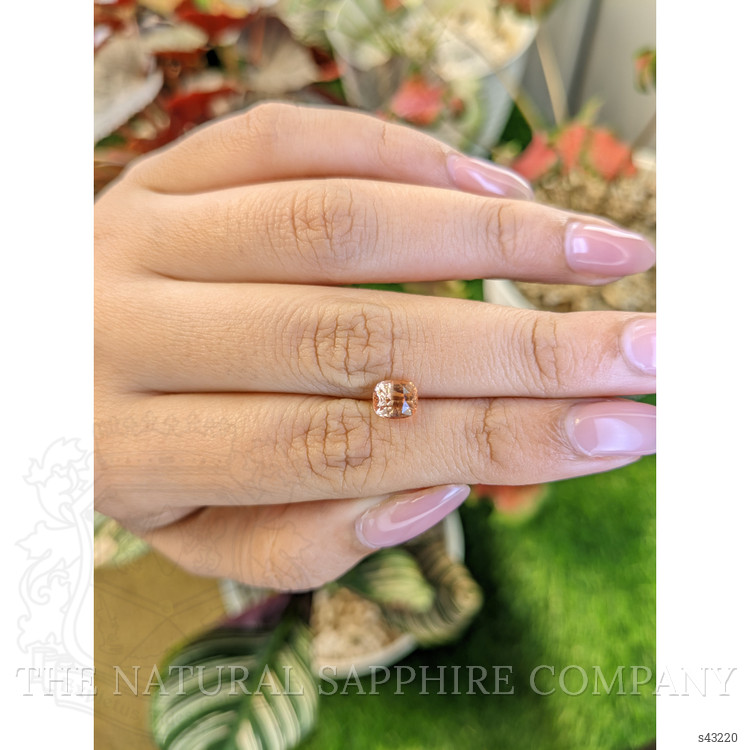 1.67 Ct. Padparadscha Sapphire from Ceylon (Sri Lanka)