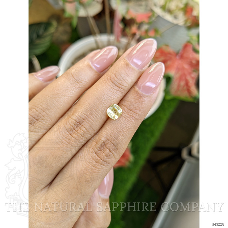 1.09 Ct. Yellow Sapphire from Ceylon (Sri Lanka)