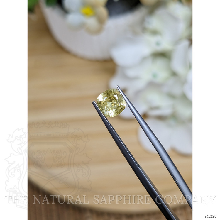 1.09 Ct. Yellow Sapphire from Ceylon (Sri Lanka)