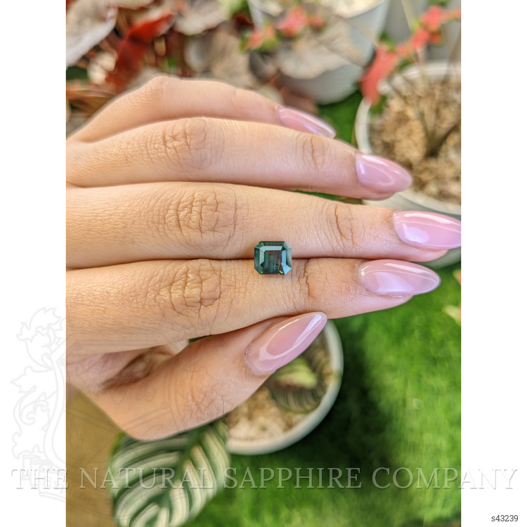2.18 Ct. Bluish Green Sapphire from Ceylon (Sri Lanka)