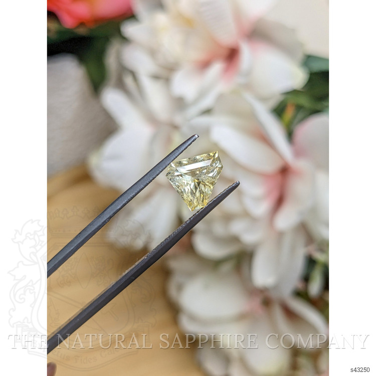 2.71 Ct. Yellow Sapphire from Ceylon (Sri Lanka)