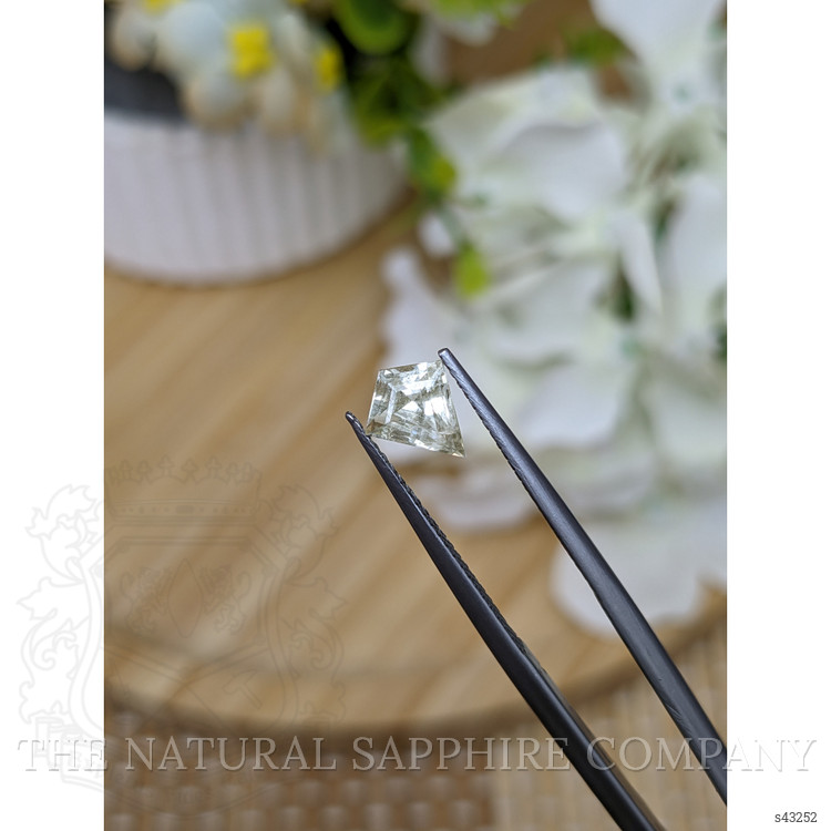 1.18 Ct. Yellow Sapphire from Ceylon (Sri Lanka)