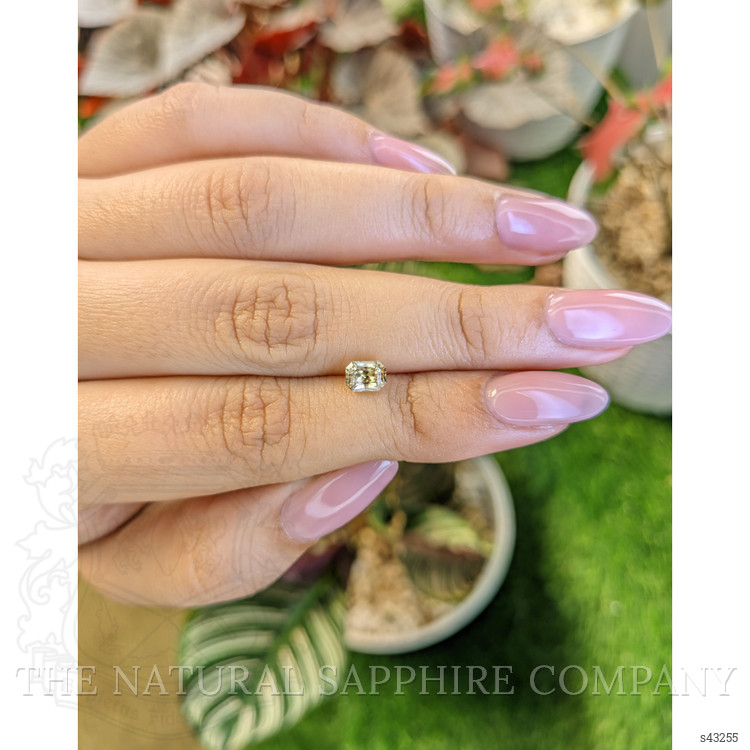 0.95 Ct. Yellow Sapphire from Ceylon (Sri Lanka)