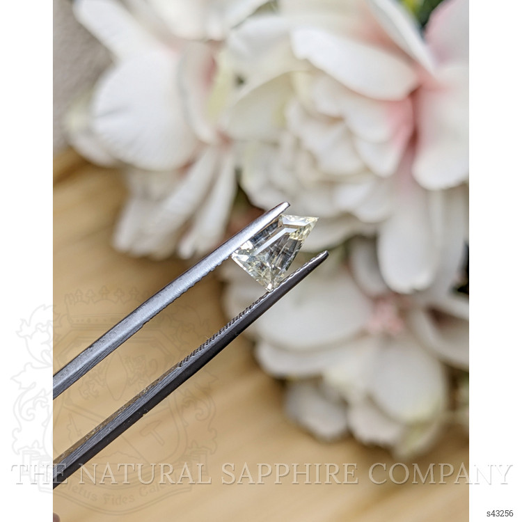 1.52 Ct. Yellow Sapphire from Ceylon (Sri Lanka)