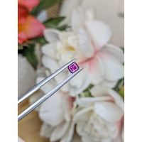 0.48 Ct. Purplish Pink Sapphire from Ceylon (Sri Lanka) Life Style