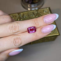 5.01 Ct. Pink Sapphire from Mozambique Life Style
