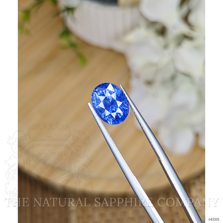 4.41 Ct. Blue Sapphire from Ceylon (Sri Lanka)