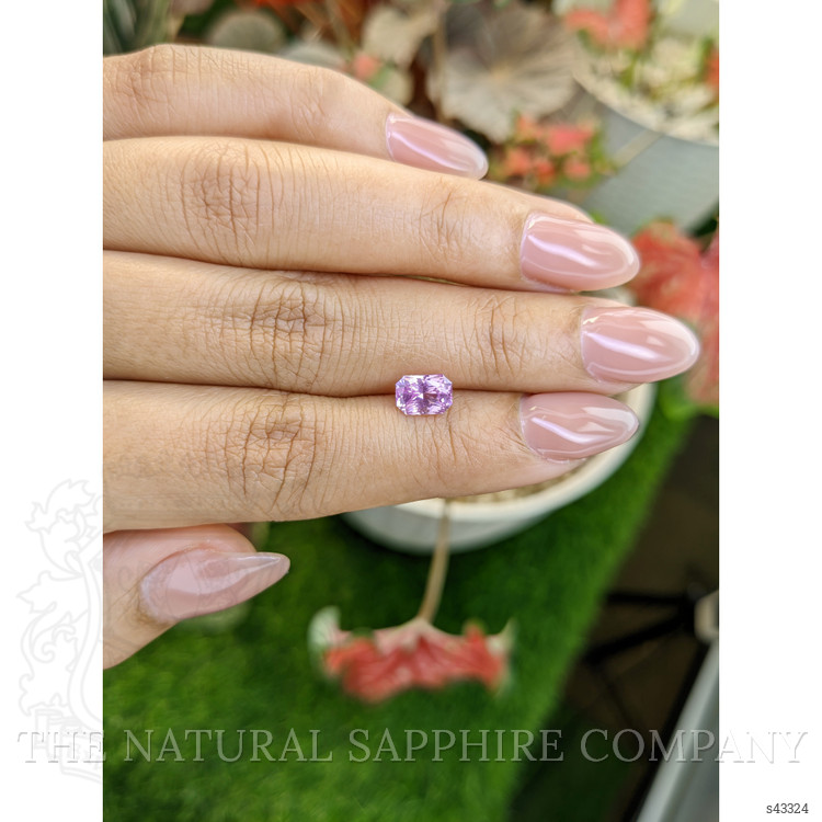 1.47 Ct. Purplish Pink Sapphire from Ceylon (Sri Lanka)