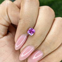 1.02 Ct. Pinkish Purple Sapphire from Tanzania Life Style