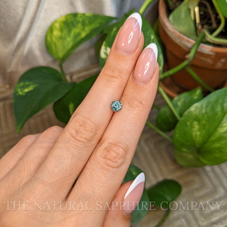 1.03 Ct. Bluish Green Sapphire from Montana
