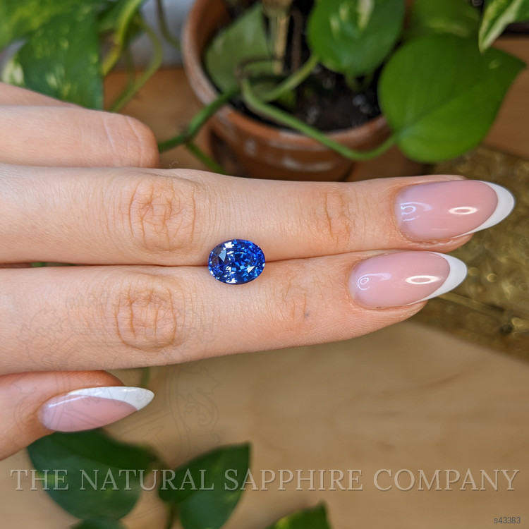 4.57 Ct. Blue Sapphire from Ceylon (Sri Lanka)