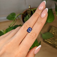 3.04 Ct. Blue Sapphire from Ceylon (Sri Lanka) Life Style