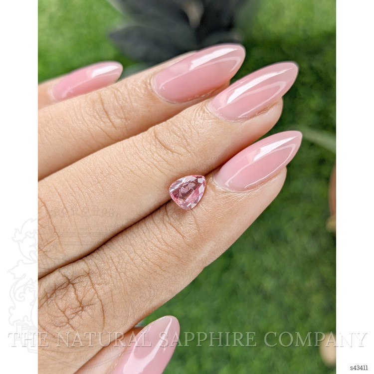 1.05 Ct. Pink Sapphire from Ceylon (Sri Lanka)