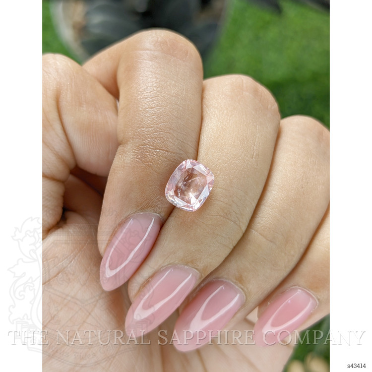 2.53 Ct. Pink Sapphire from Ceylon (Sri Lanka)