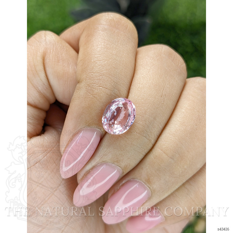 3.68 Ct. Pink Sapphire from Ceylon (Sri Lanka)