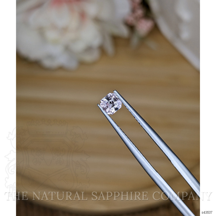 0.47 Ct. Purplish Pink Sapphire from Ceylon (Sri Lanka)