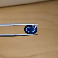 2.85 Ct. Blue Sapphire from Thailand Life Style