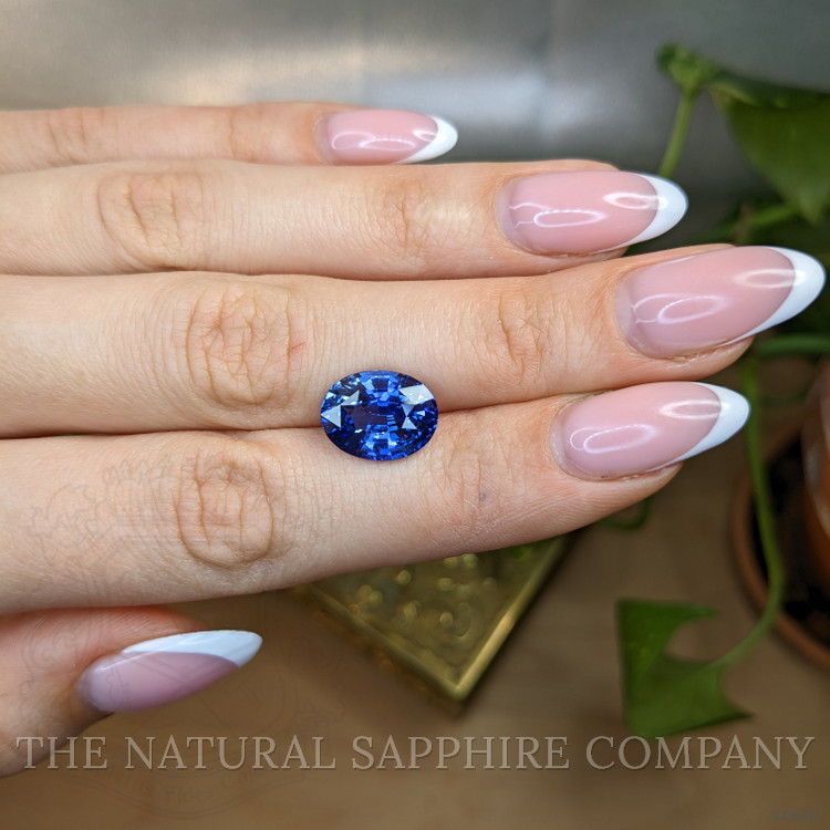 7.58 Ct. Blue Sapphire from Ceylon (Sri Lanka)