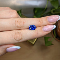 3.67 Ct. Blue Sapphire from Ceylon (Sri Lanka) Life Style