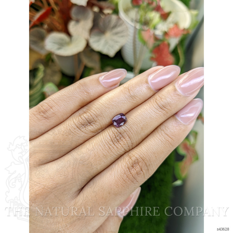 1.68 Ct. Purplish Pink Sapphire from Ceylon (Sri Lanka)