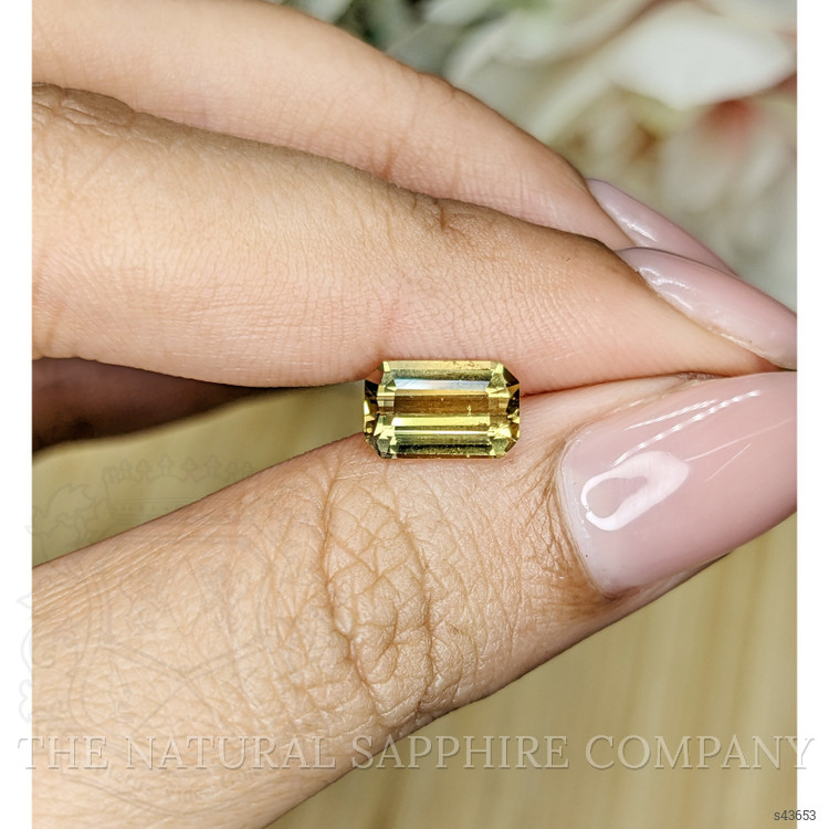 1.87 Ct. Greenish Yellow Sapphire from Ceylon (Sri Lanka)