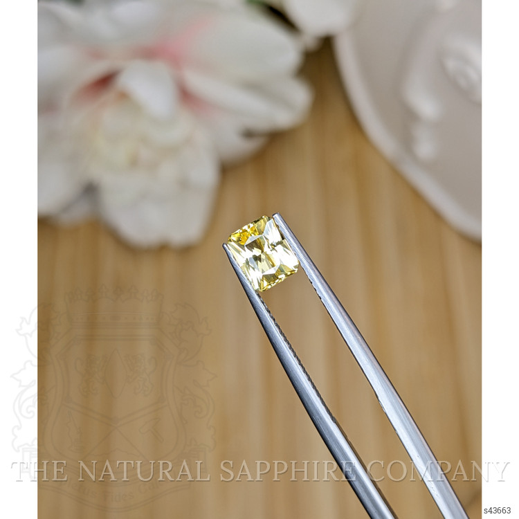 1.02 Ct. Yellow Sapphire from Ceylon (Sri Lanka)