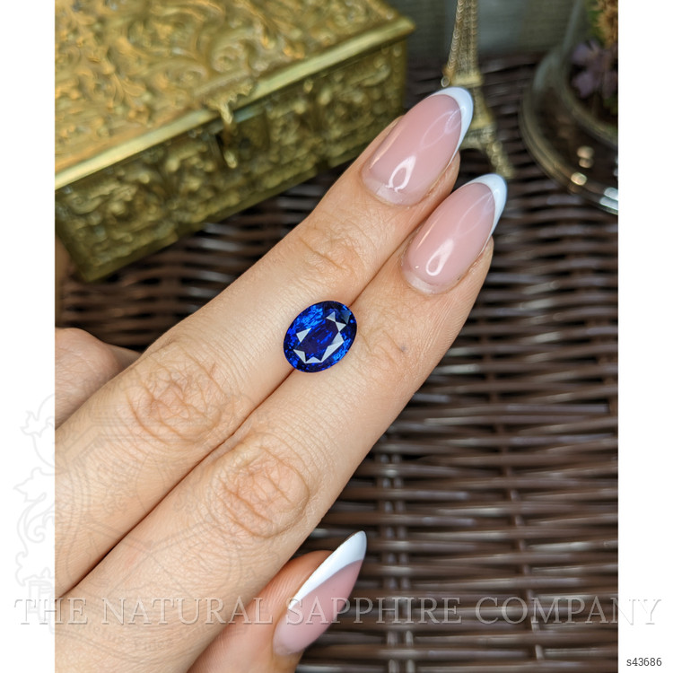 4.51 Ct. Blue Sapphire from Ceylon (Sri Lanka)