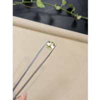 8.25 Ct. Yellow Sapphire from Ceylon (Sri Lanka) Life Style