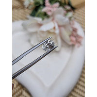 2.03 Ct. White Sapphire from Ceylon (Sri Lanka) Life Style